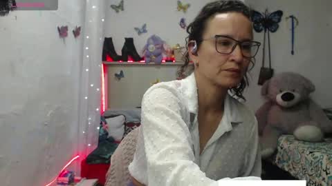 Snapshot of _laflaka2024 chatting on May 5, 2026, 4:31 am SANDRA online show from May 5, 2026, 4:31 am