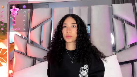 Lanna  online show from February 26, 2026, 11:31 am