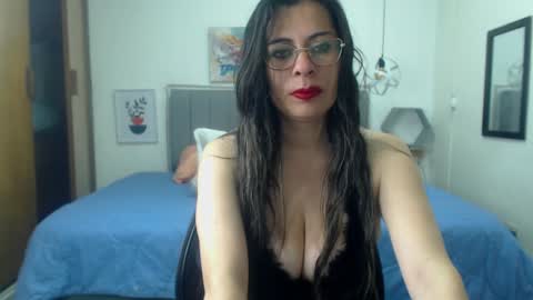 paulina  online show from February 1, 2025, 8:26 pm