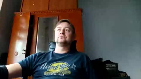 Snapshot of _lastjedi_ chatting on November 18, 2025, 11:14 am OBI-WAN online show from November 18, 2025, 11:14 am