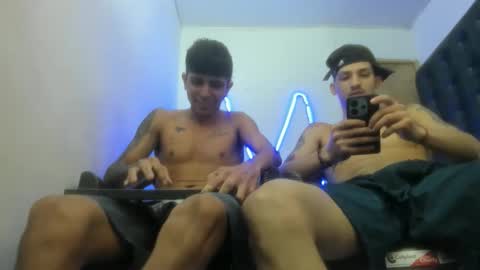 _latinhot_420 online show from March 27, 2026, 4:40 pm
