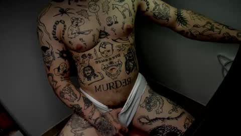 Snapshot of _layne chatting on October 3, 2025, 10:23 am Layne online show from October 3, 2025, 10:23 am