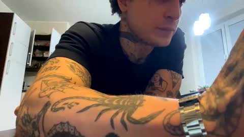 Layne online show from January 10, 2026, 8:43 pm