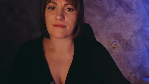 Snapshot of _letty_ chatting on December 22, 2024, 3:22 am Letty online show from December 22, 2024, 3:22 am