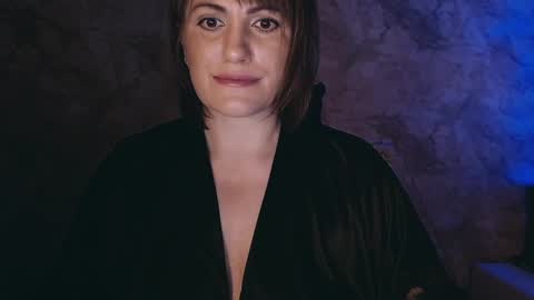 Snapshot of _letty_ chatting on February 7, 2025, 12:42 am Letty online show from February 7, 2025, 12:42 am