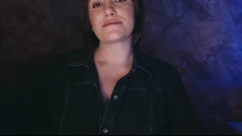 Snapshot of _letty_ chatting on February 28, 2025, 12:10 am Letty online show from February 28, 2025, 12:10 am