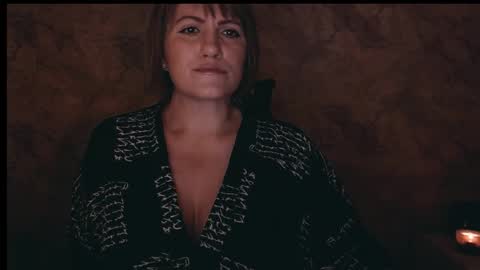 Snapshot of _letty_ chatting on November 8, 2025, 11:47 pm Letty online show from November 8, 2025, 11:47 pm