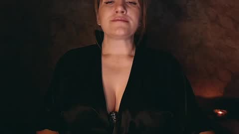 Snapshot of _letty_ chatting on May 11, 2026, 1:22 am Letty online show from May 11, 2026, 1:22 am