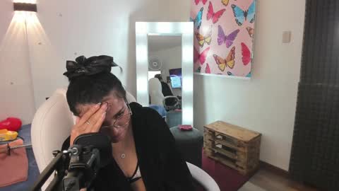 Snapshot of _lili_rose chatting on January 17, 2025, 1:47 am Lili online show from January 17, 2025, 1:47 am