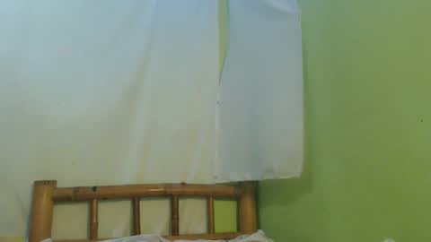 Snapshot of _lilies_gigi_ chatting on November 26, 2025, 11:50 pm _lilies_gigi_ online show from November 26, 2025, 11:50 pm