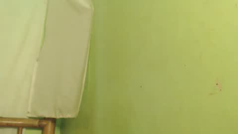 Snapshot of _lilies_gigi_ chatting on February 8, 2026, 12:14 am _lilies_gigi_ online show from February 8, 2026, 12:14 am