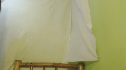 Snapshot of _lilies_gigi_ chatting on August 1, 2026, 1:38 am _lilies_gigi_ online show from August 1, 2026, 1:38 am