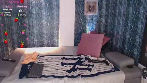 Ask me online show from September 19, 2025, 8:42 pm