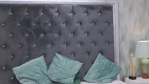 Lisa online show from February 19, 2026, 4:30 am