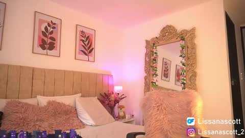 Snapshot of _lissana_scott chatting on February 18, 2025, 8:03 pm Lissana online show from February 18, 2025, 8:03 pm