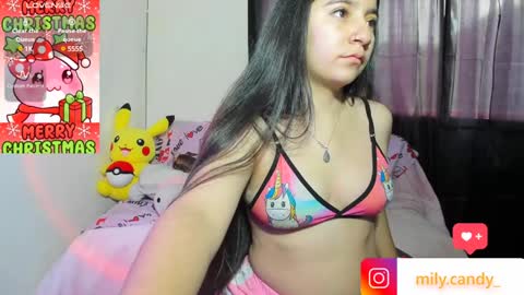 Snapshot of _litle_mily_ chatting on December 12, 2024, 9:58 pm Mily online show from December 12, 2024, 9:58 pm