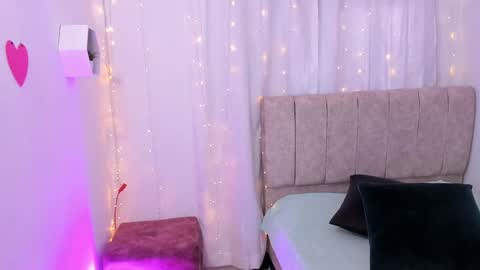 Snapshot of _little_ivy chatting on January 29, 2025, 7:43 pm Ivy 3 online show from January 29, 2025, 7:43 pm