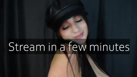 Snapshot of _littlecherryy_ chatting on June 23, 2026, 6:00 am Tania online show from June 23, 2026, 6:00 am