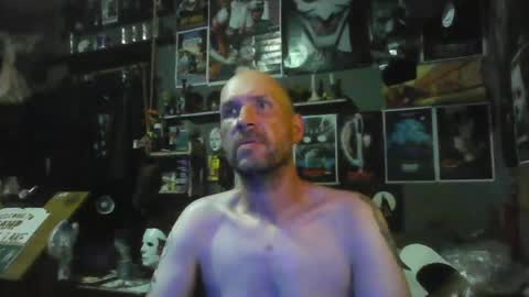 Snapshot of _longfellow chatting on July 30, 2026, 3:38 am That guy online show from July 30, 2026, 3:38 am