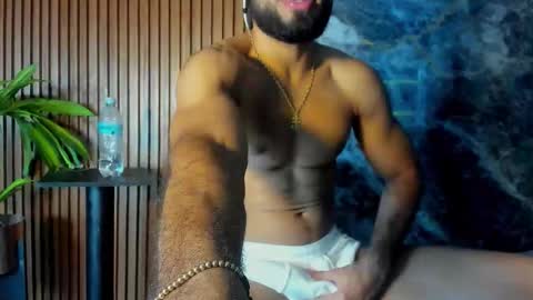 Snapshot of _luca_flame chatting on October 7, 2025, 5:54 pm _luca_flame online show from October 7, 2025, 5:54 pm