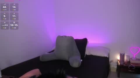 Snapshot of _lucianapalmer chatting on November 20, 2025, 12:16 pm online show from November 20, 2025, 12:16 pm