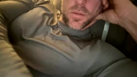 _lululeo_ online show from December 3, 2025, 2:08 am