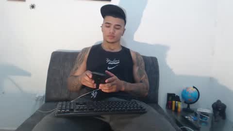 Snapshot of _luxury_23 chatting on December 19, 2024, 3:30 pm STIVEN online show from December 19, 2024, 3:30 pm