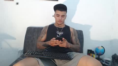 Snapshot of _luxury_23 chatting on December 19, 2024, 8:23 pm STIVEN online show from December 19, 2024, 8:23 pm