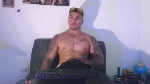 Snapshot of _luxury_23 chatting on February 7, 2025, 2:15 pm STIVEN online show from February 7, 2025, 2:15 pm