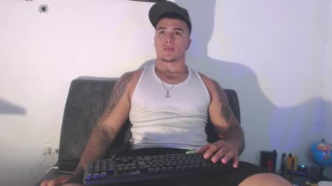 Snapshot of _luxury_23 chatting on February 14, 2025, 5:51 am STIVEN online show from February 14, 2025, 5:51 am