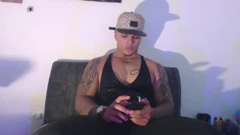 Snapshot of _luxury_23 chatting on March 5, 2025, 3:51 am STIVEN online show from March 5, 2025, 3:51 am