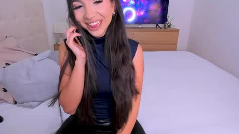 Lynna online show from April 23, 2026, 9:17 pm