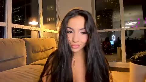 Snapshot of _lyna chatting on July 28, 2026, 1:34 am Lynna online show from July 28, 2026, 1:34 am
