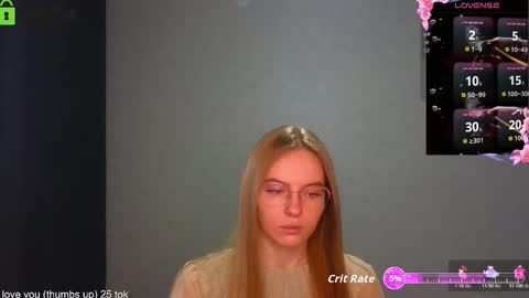 Snapshot of _lysafeta_ chatting on October 25, 2025, 8:33 am Welcome guys Pleasure to see you all here My name is Lysafeta and MichaelaTip menu is active Private is open online show from October 25, 2025, 8:33 am