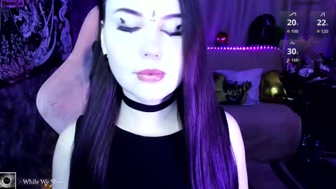 Mia online show from February 7, 2026, 7:06 pm