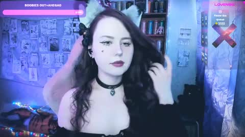 Mia online show from April 8, 2026, 7:41 am