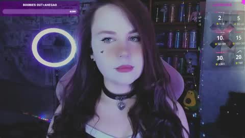 Snapshot of _m_o_n_s_t_e_r_e_n_e_r_g_y_ chatting on June 3, 2026, 5:32 am Mia online show from June 3, 2026, 5:32 am