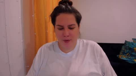 Snapshot of _madalexa_ chatting on February 2, 2025, 9:30 am Alexa online show from February 2, 2025, 9:30 am