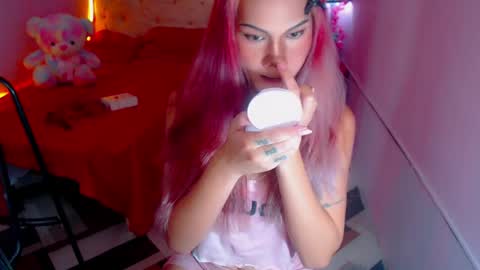 Snapshot of _magdalenaxx chatting on May 13, 2026, 5:10 pm _magdalenaxx online show from May 13, 2026, 5:10 pm
