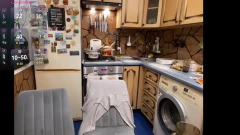 _magic_kis online show from September 18, 2025, 7:54 am