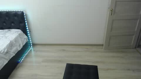 Kate online show from July 19, 2026, 6:00 pm
