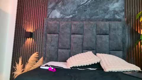 Snapshot of _mar_cherry chatting on June 18, 2026, 8:13 pm Mar online show from June 18, 2026, 8:13 pm