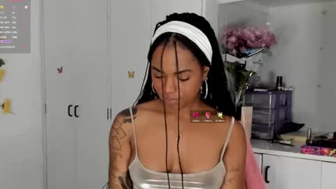 Snapshot of _marcela_22 chatting on February 2, 2025, 6:15 am MARCELA online show from February 2, 2025, 6:15 am