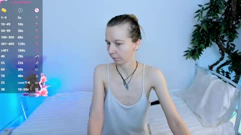 Scarlett online show from April 23, 2026, 2:30 pm