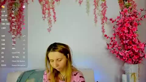 Scarlett online show from July 29, 2026, 12:58 pm