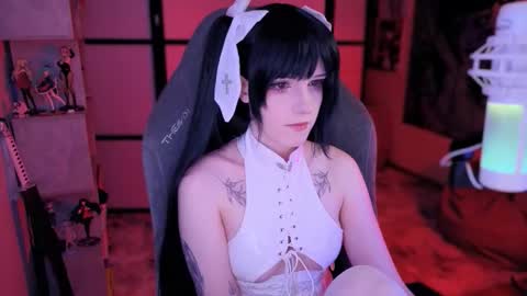 Snapshot of _mariko_ chatting on October 5, 2025, 3:10 pm Mariko online show from October 5, 2025, 3:10 pm