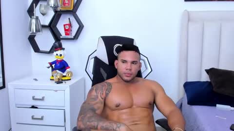 Snapshot of _matthew_santos_ chatting on January 22, 2025, 2:04 am _matthew_santos_ online show from January 22, 2025, 2:04 am