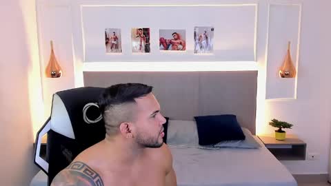Snapshot of _matthew_santos_ chatting on May 17, 2026, 1:25 am _matthew_santos_ online show from May 17, 2026, 1:25 am
