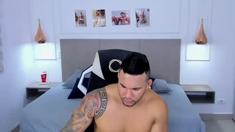 Snapshot of _matthew_santos_ chatting on July 22, 2026, 1:52 am _matthew_santos_ online show from July 22, 2026, 1:52 am
