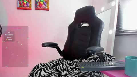 Juli online show from December 16, 2024, 5:11 pm